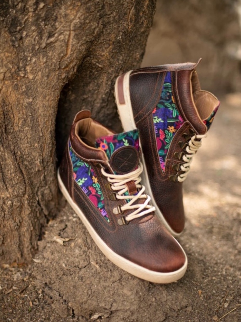 Inkkas Sokoke Camping Boots Women’s Size 8 Colorful